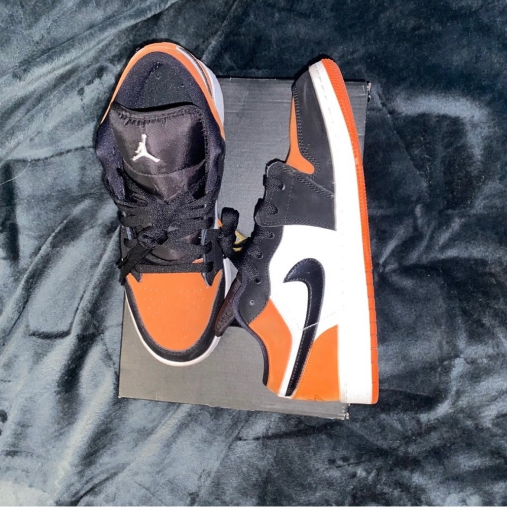 Air Jordan 1 Low